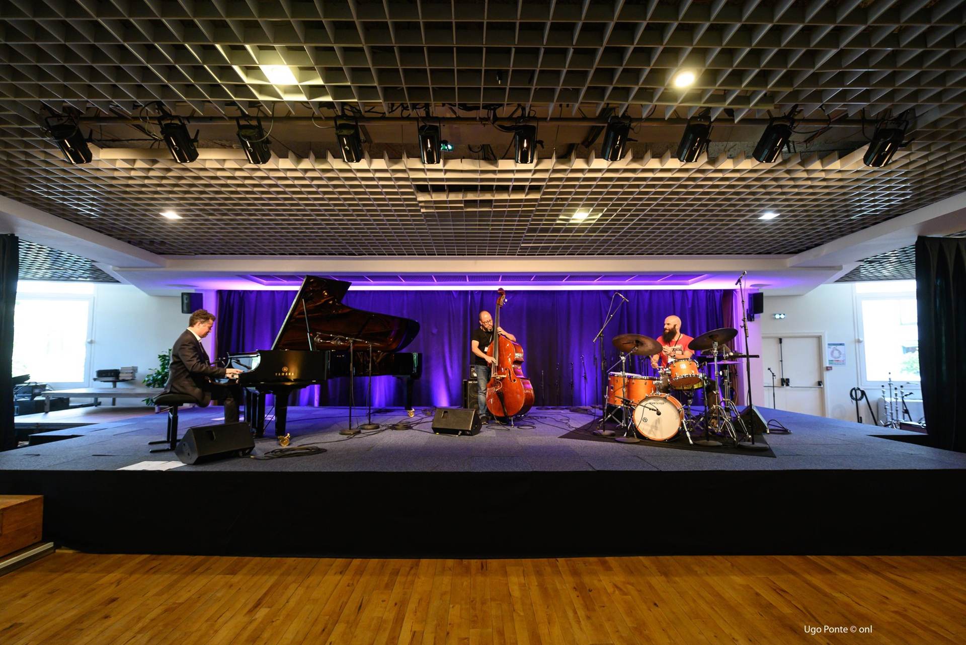 Alex Mercado Trio on stage in the Salle Québec of the Nouveau Siècle, Lille Piano(s) Festival 2019