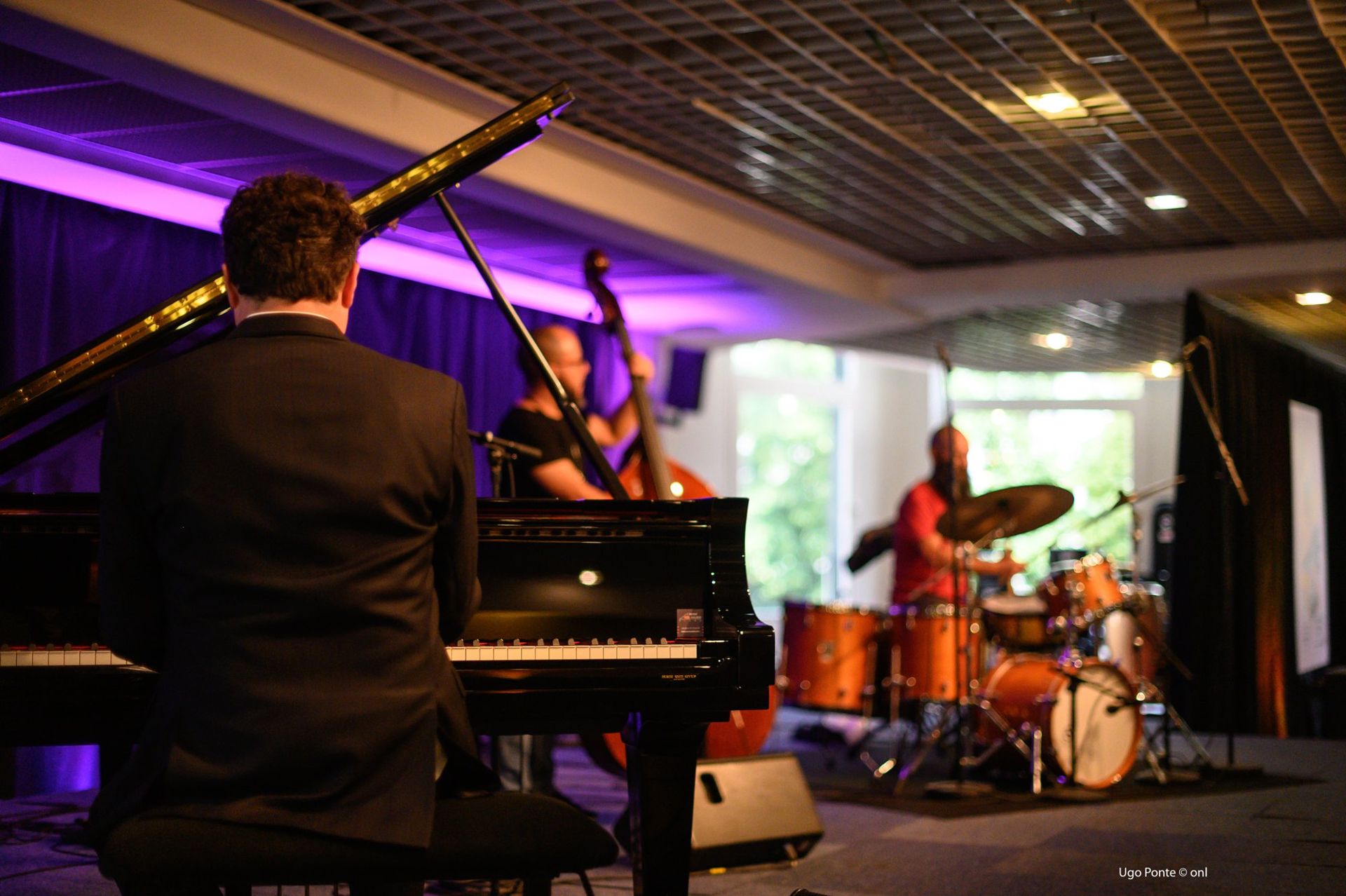 Alex Mercado at the piano with his trio, Lille Piano(s) Festival 2019