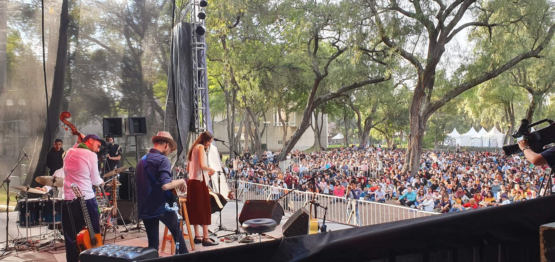 Carolina Katún and TEOL on stage at Eurojazz 2019 in Mexico City, in front of 7,500 people