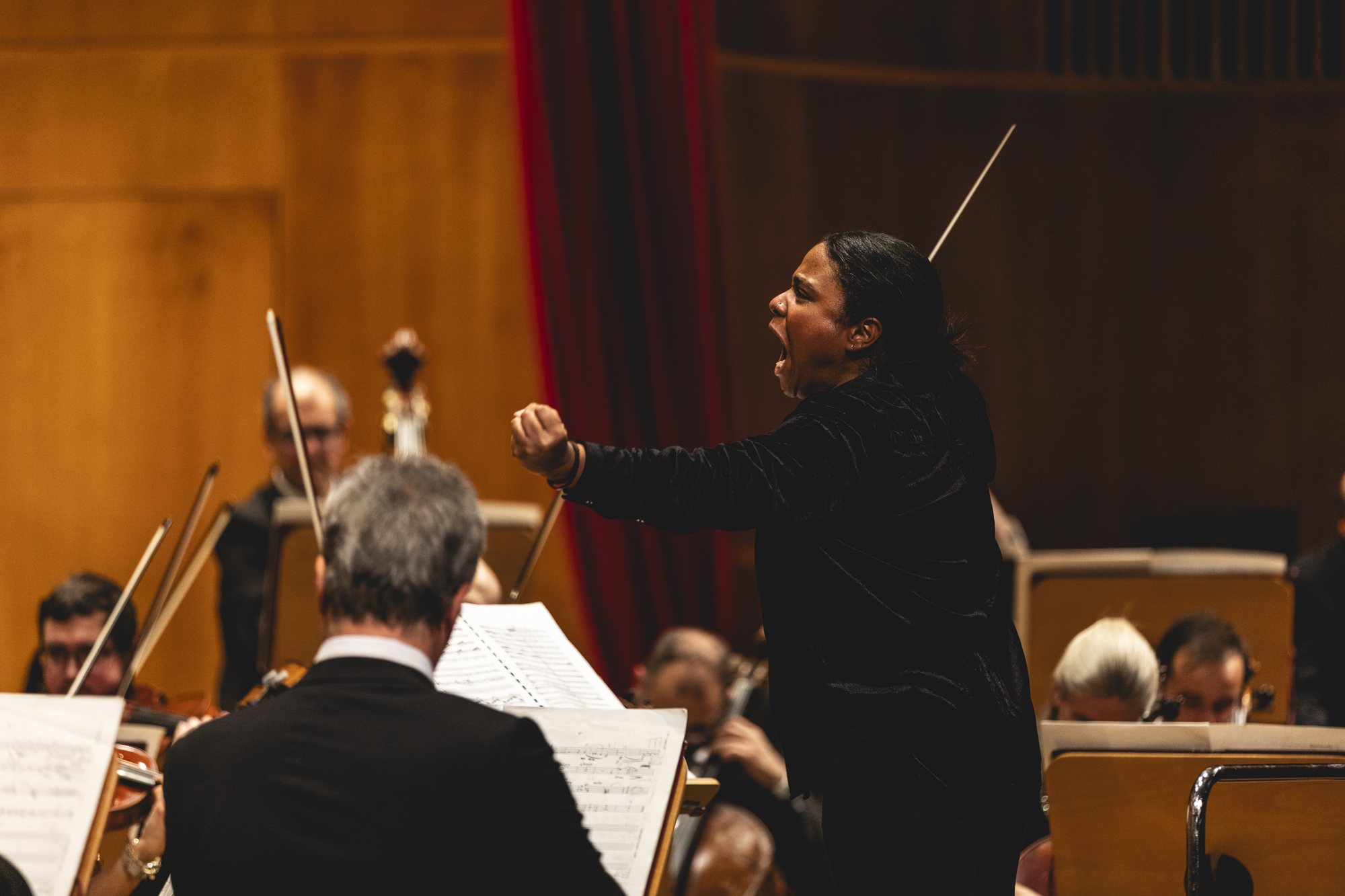 Glass Marcano conducting the Orchestra Sinfonica Haydn di Bolzano