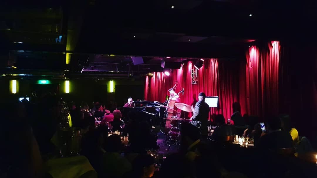 Manuel Rocheman Trio, full house at Zinco Jazz Club, Mexico City, 2018
